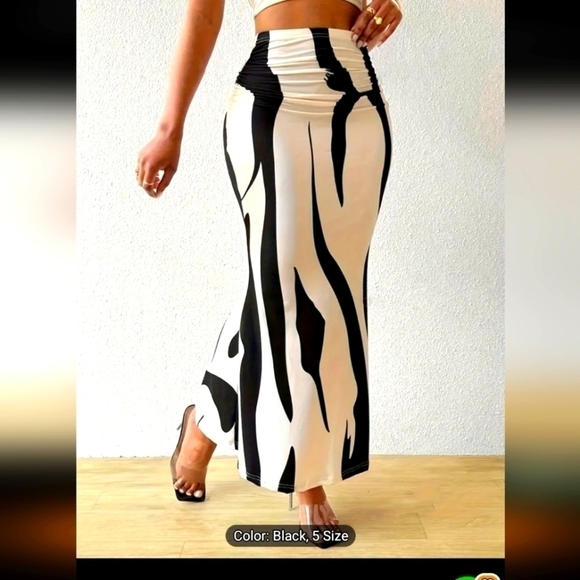 No Brand Dresses & Skirts - Abstract Print Flare skirt size Large new